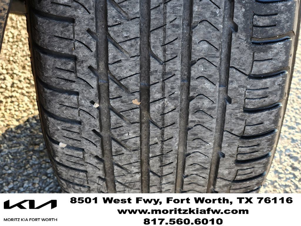 Certified 2023 Kia Sorento SX AWD/4WD image 10