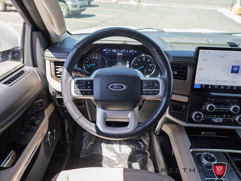 Used 2024 Ford Expedition Max Limited AWD/4WD image 2