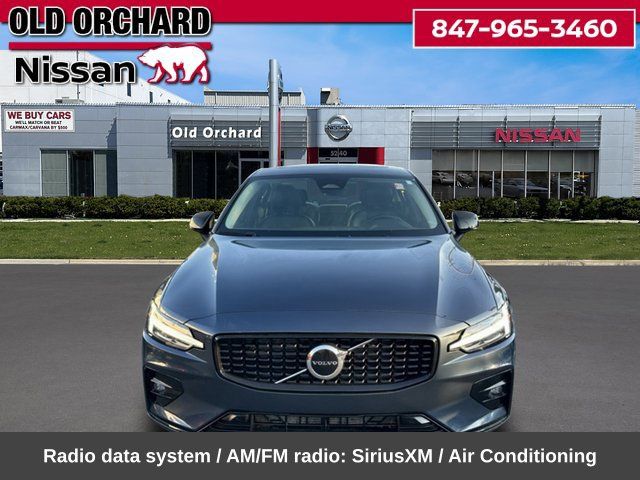Used 2024 Volvo S60 B5 Core AWD/4WD image 2