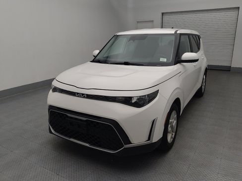 Used 2023 Kia Soul LX w/ Option Group 015 FWD image 15