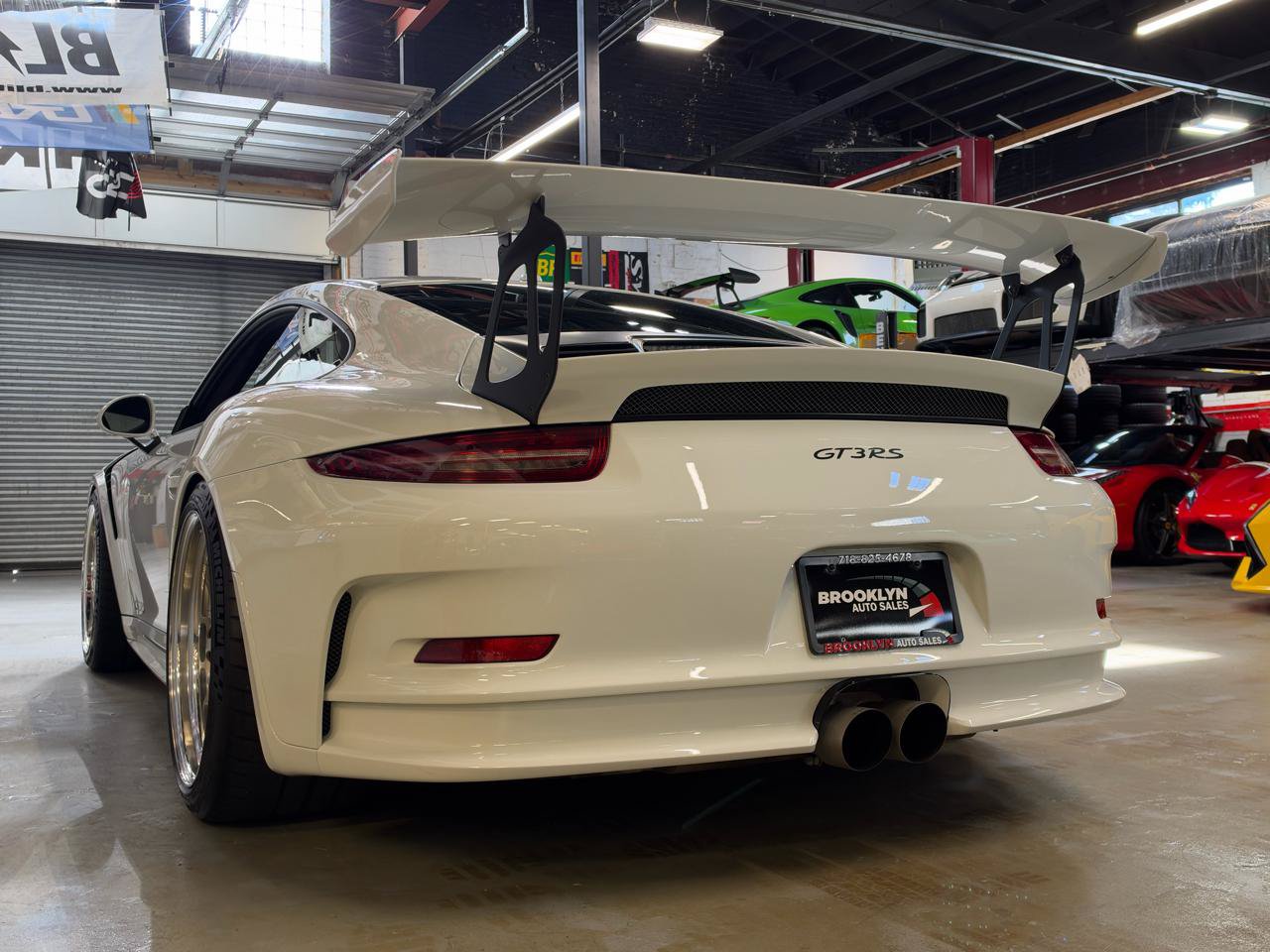 Used 2016 Porsche 911 GT3 RS RWD image 10