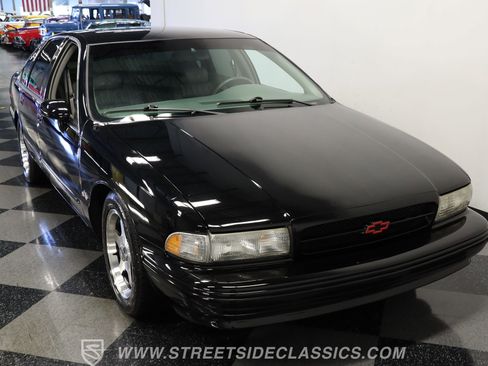 Used 1994 Chevrolet Impala SS RWD image 15