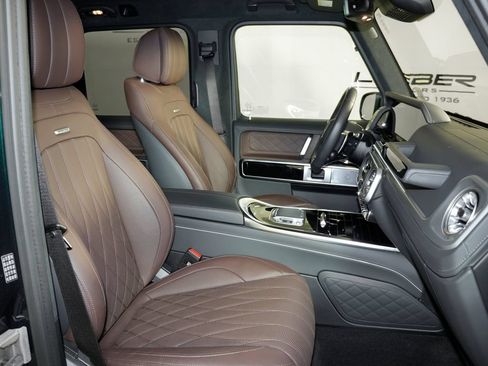 Certified 2025 Mercedes-Benz G 63 AMG 4MATIC w/ AMG Offroad Package Pro image 19