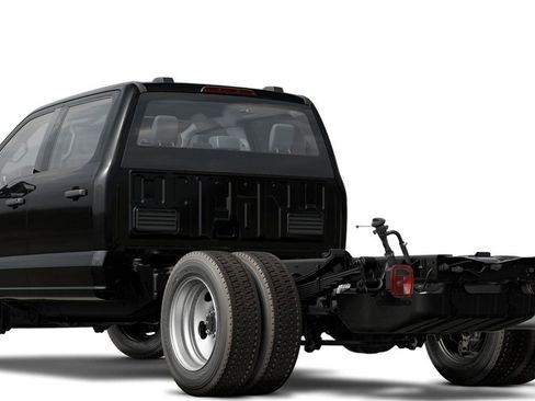 New 2024 Ford F550 4x4 Crew Cab Super Duty w/ Snow Plow Prep Package image 2