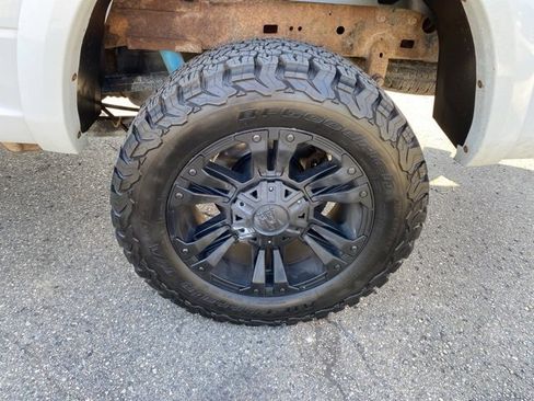 Used 2018 RAM 2500 Laramie w/ Sport Appearance Group image 11