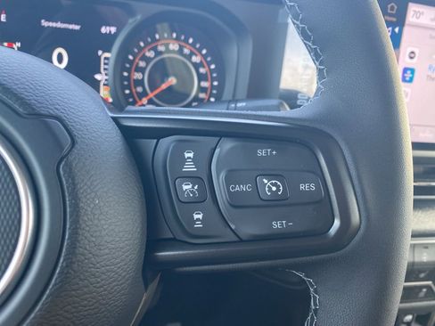 New 2026 Jeep Gladiator Sport AWD/4WD image 18