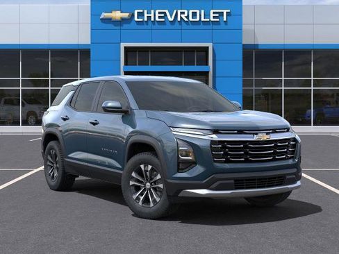 New 2025 Chevrolet Equinox LT image 7