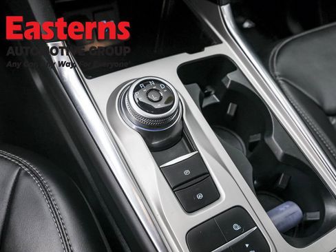 Used 2023 Ford Explorer XLT w/ Equipment Group 202A image 13