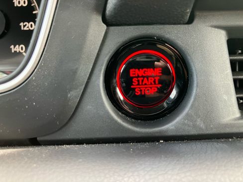 Used 2025 Honda Pilot EX-L image 22