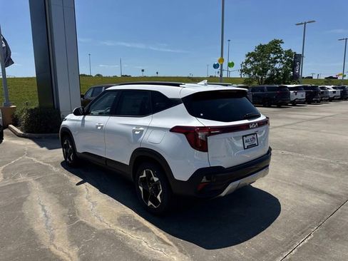 New 2026 Kia Seltos S FWD image 6