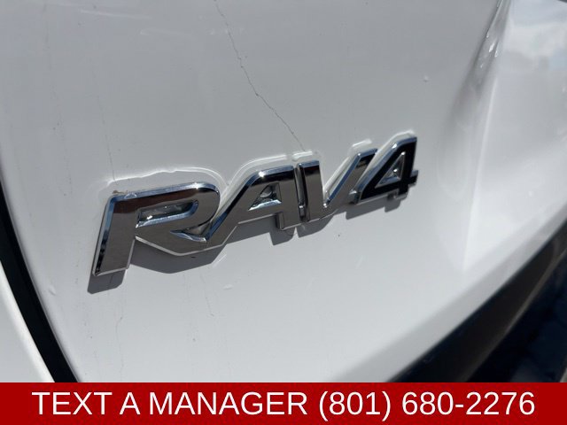 Used 2025 Toyota RAV4 SE AWD/4WD image 11