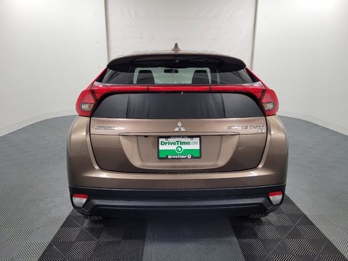 Used 2018 Mitsubishi Eclipse Cross ES image 6