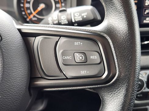 Used 2025 Jeep Wrangler Unlimited Sport AWD/4WD image 29