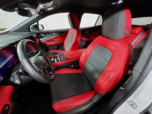 Used 2024 Chevrolet Blazer EV RS image 13