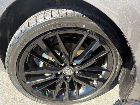 Used 2023 Toyota Camry XSE w/ Navigation Package image 41