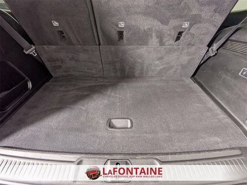 Used 2024 Jeep Wagoneer Series III w/ Premium Group I image 31