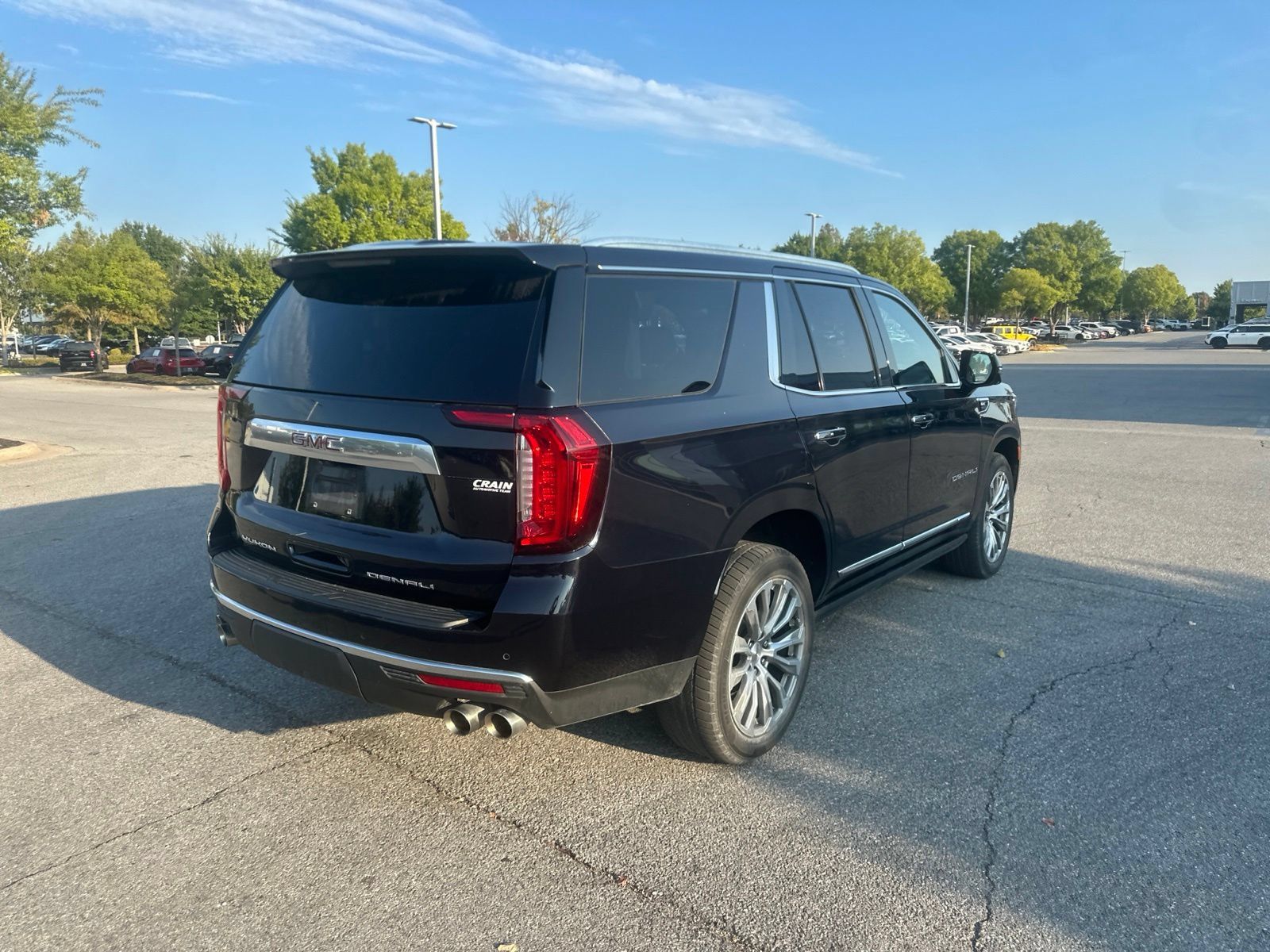 Used 2022 GMC Yukon Denali w/ Denali Premium Package AWD/4WD image 5
