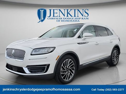Used 2019 Lincoln Nautilus Reserve FWD image 11