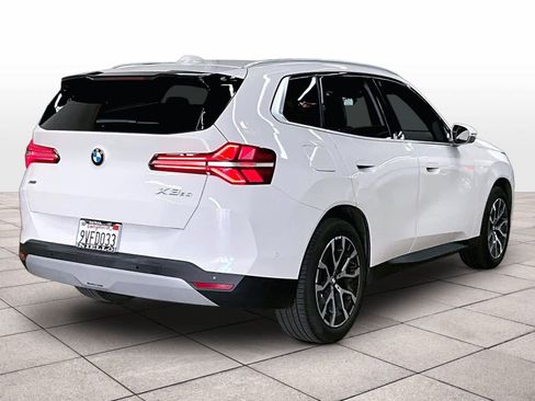 Used 2025 BMW X3 xDrive30 w/ Convenience Package AWD/4WD image 16