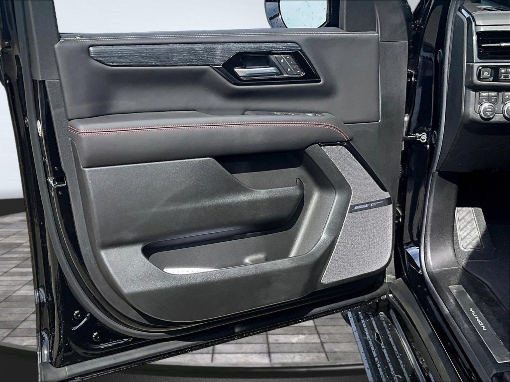 New 2026 GMC Yukon XL AT4 Ultimate w/ LPO, Illumination Package AWD/4WD image 26