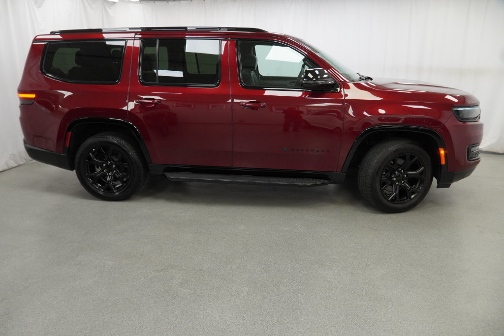 Used 2024 Jeep Wagoneer Series II AWD/4WD image 14