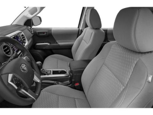 Used 2021 Toyota Tacoma SR5 AWD/4WD image 9
