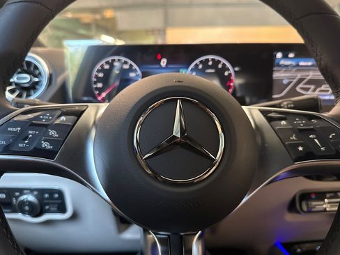 New 2025 Mercedes-Benz GLA 250 image 29