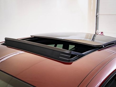 Used 2023 BMW X4 M40i image 14