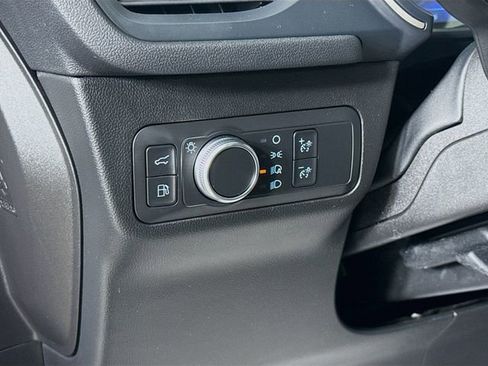 Certified 2022 Ford Escape SE w/ SE Sport Appearance Package image 10