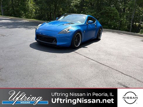 Used 2009 Nissan 370Z Touring w/ Sport Pkg RWD image 1