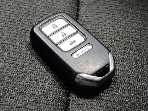 Used 2022 Honda Accord Sport image 32