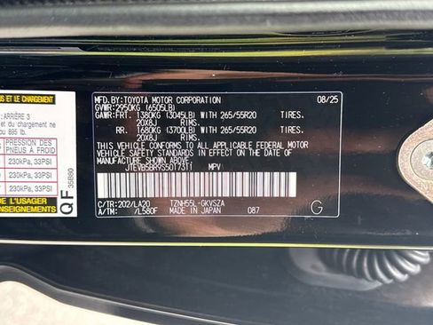 Certified 2025 Toyota 4Runner Limited AWD/4WD image 22