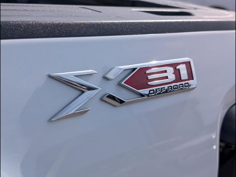 Used 2021 GMC Sierra 2500 SLT AWD/4WD image 24