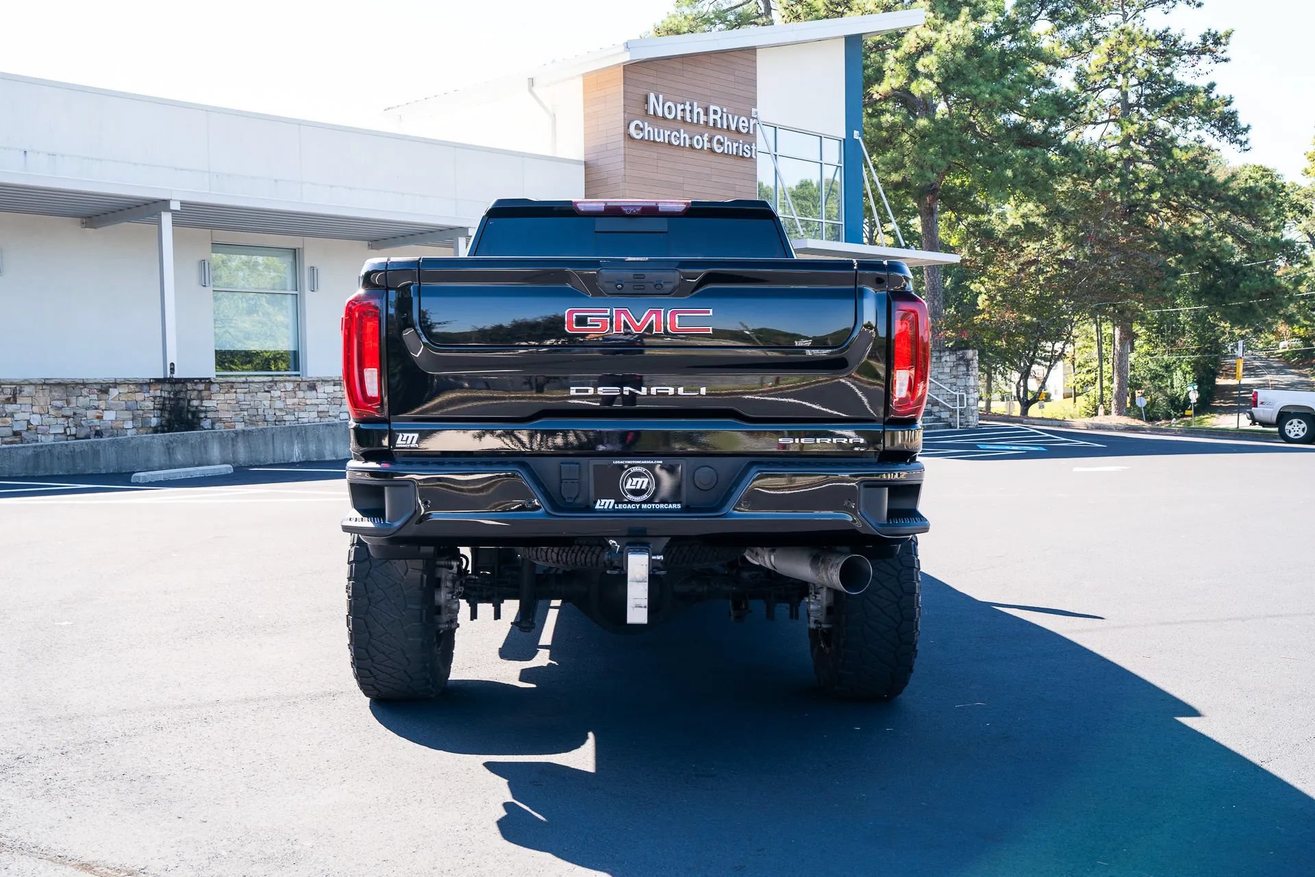 Used 2023 GMC Sierra 2500 Denali w/ Denali Ultimate Package AWD/4WD image 7