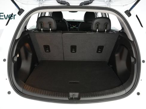 Used 2023 Chevrolet Bolt LT w/ Infotainment Package FWD image 8