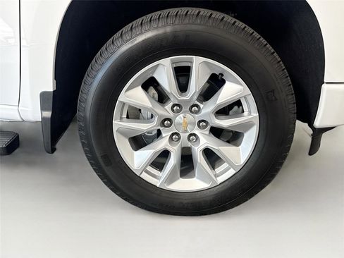 Used 2026 Chevrolet Silverado 1500 Custom image 31