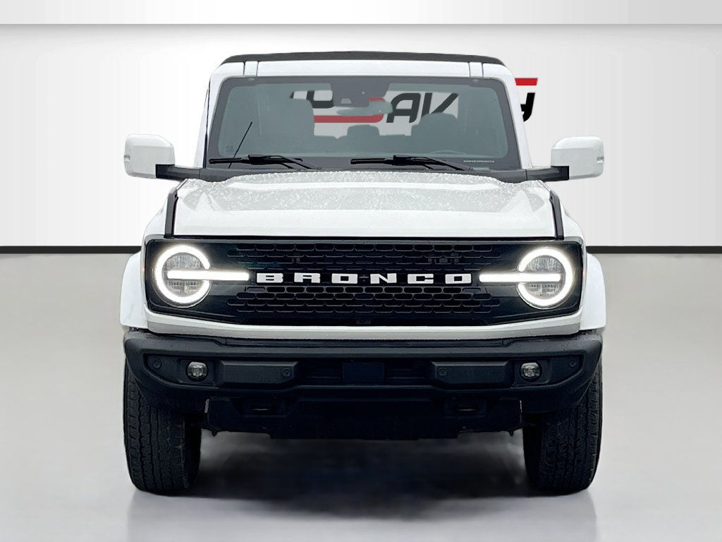Used 2022 Ford Bronco Outer Banks AWD/4WD image 2