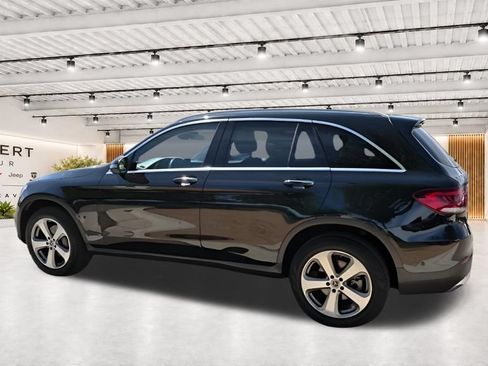 Used 2022 Mercedes-Benz GLC 300 4MATIC w/ Driver Assistance Package image 8