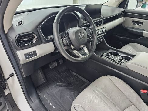 Certified 2024 Honda Pilot Elite image 27