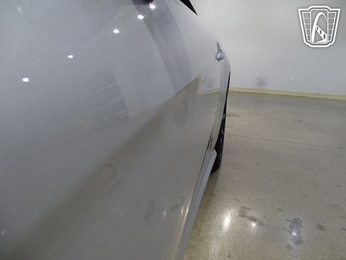 Used 2015 Mercedes-Benz SL 63 AMG image 36