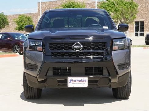 Used 2026 Nissan Frontier SV RWD image 2