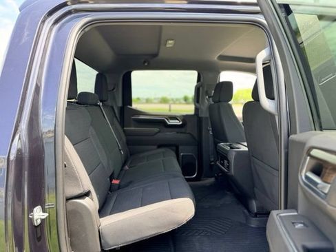 Used 2023 Chevrolet Silverado 1500 LT Trail Boss w/ Protection Package AWD/4WD image 9