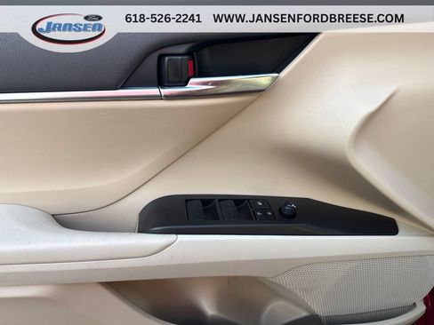 Used 2023 Toyota Camry LE FWD image 9