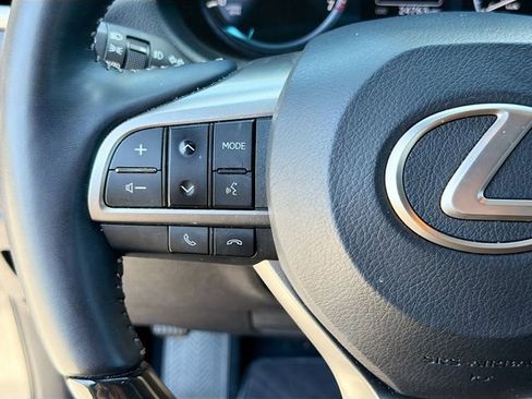 Used 2023 Lexus GX 460 Premium w/ Accessory Package AWD/4WD image 38