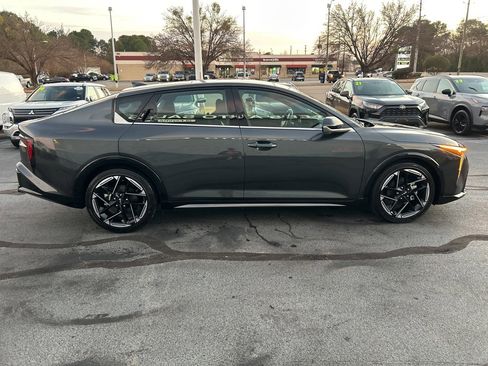 Used 2025 Kia K4 GT-Line w/ GT-Line Premium Package image 8