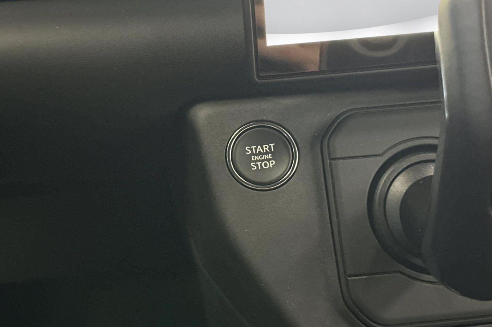 New 2026 Land Rover Defender 110 X-Dynamic SE AWD/4WD image 14