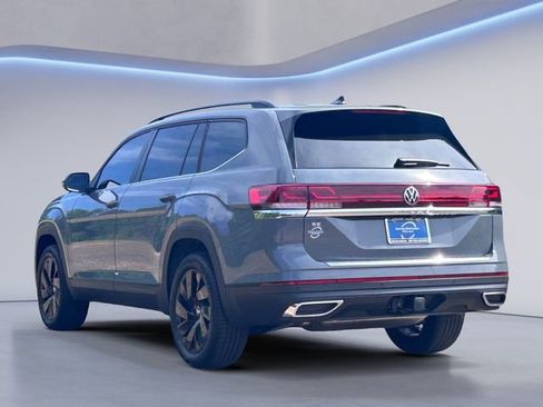 New 2026 Volkswagen Atlas SE FWD image 6