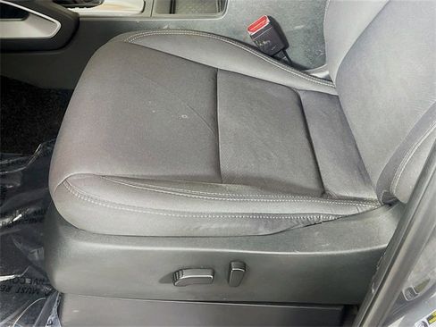 Used 2023 Nissan Frontier SV w/ Tow Package image 19