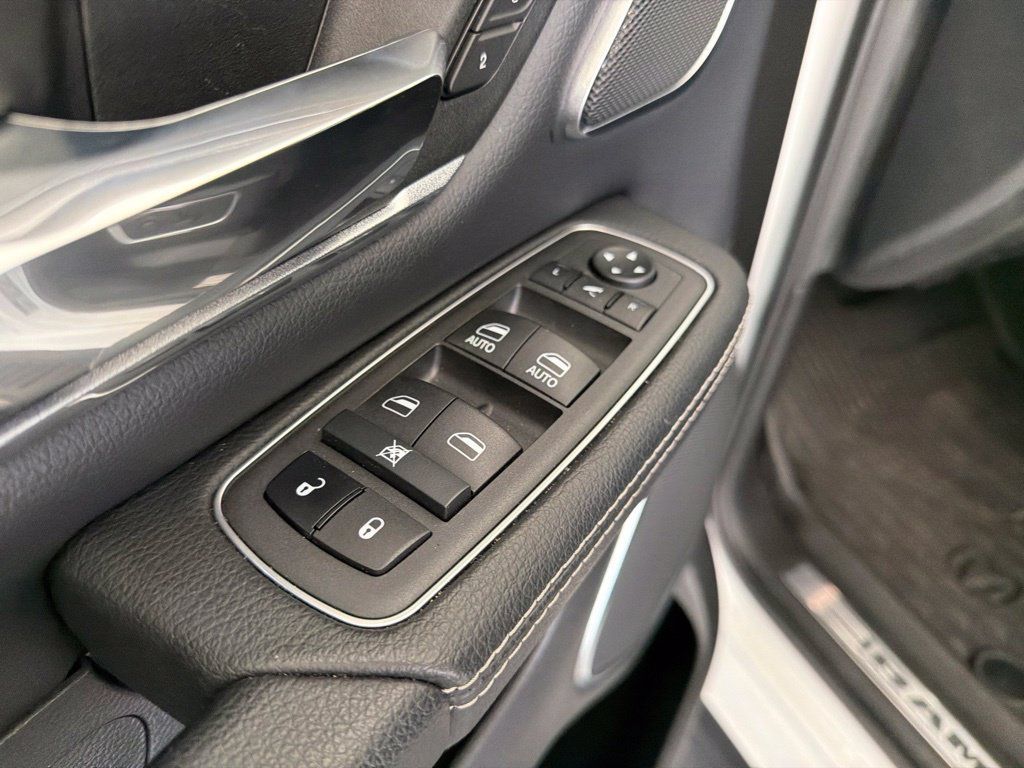 Used 2022 RAM 1500 Laramie AWD/4WD image 41