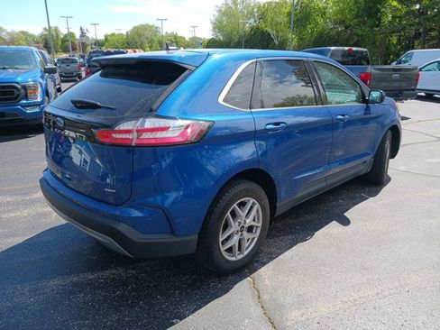 Used 2024 Ford Edge SEL AWD/4WD image 3